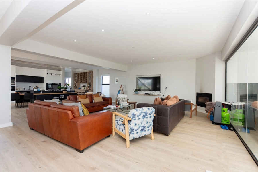 4 Bedroom Property for Sale in Dwarskersbos Western Cape